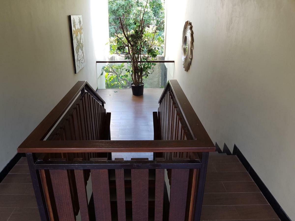 Narisha Guesthouse كوبانغ المظهر الخارجي الصورة