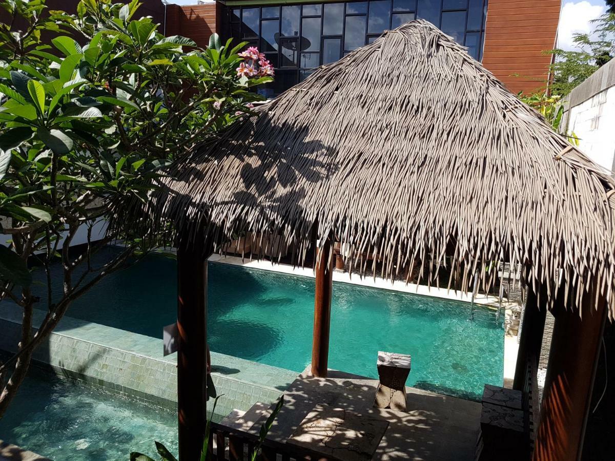 Narisha Guesthouse كوبانغ المظهر الخارجي الصورة
